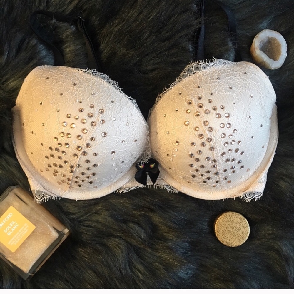 Victoria’s Secret special edition bra
